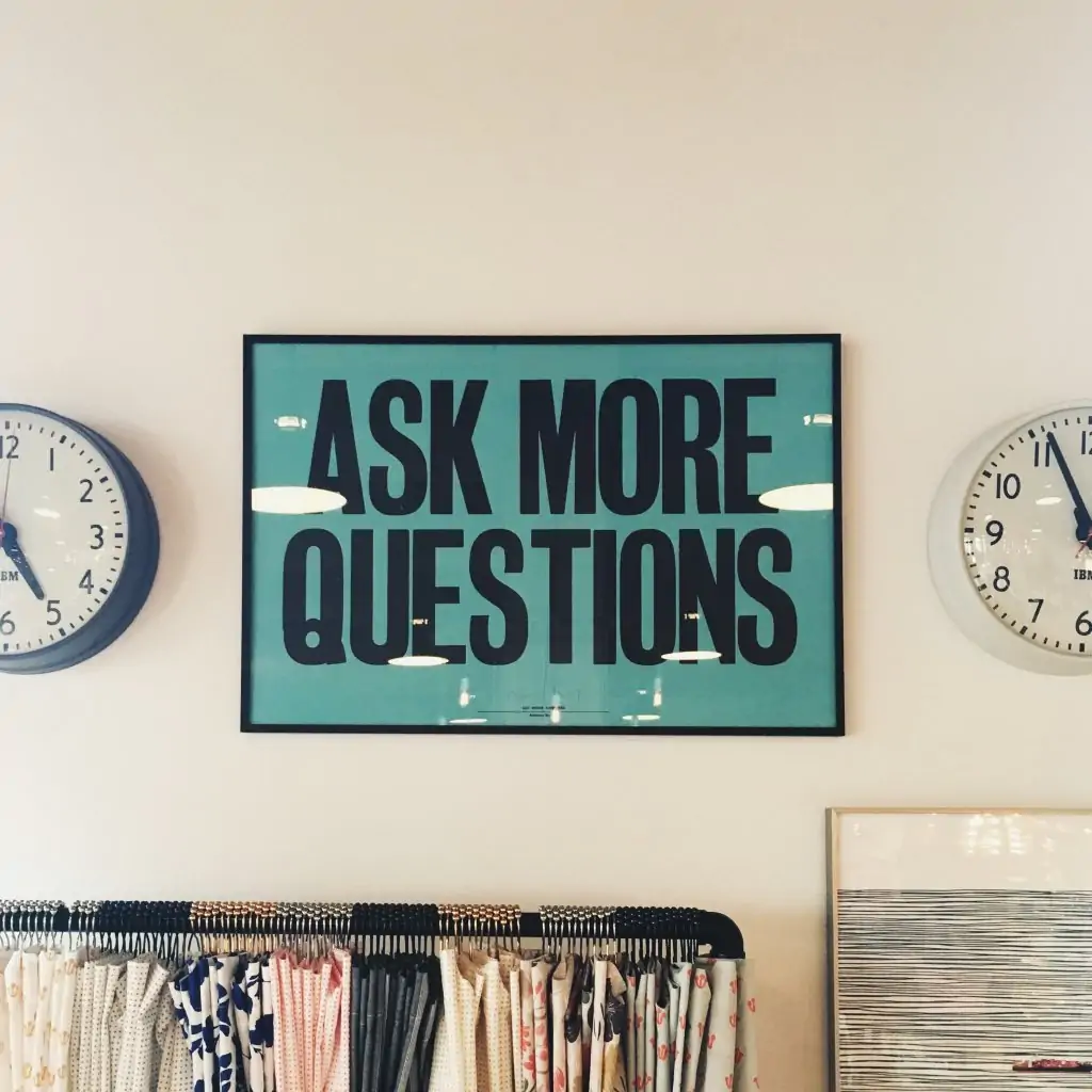 Social Media Content Ideas - Ask a question